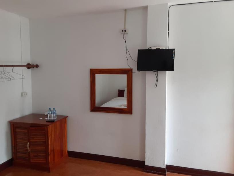 Alisona Hostel Vang Vieng Dış mekan fotoğraf