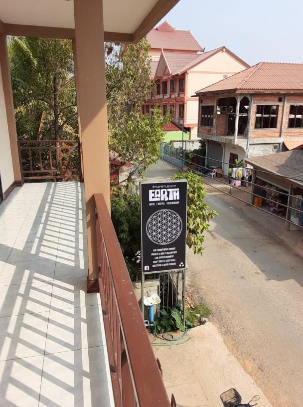 Alisona Hostel Vang Vieng Dış mekan fotoğraf